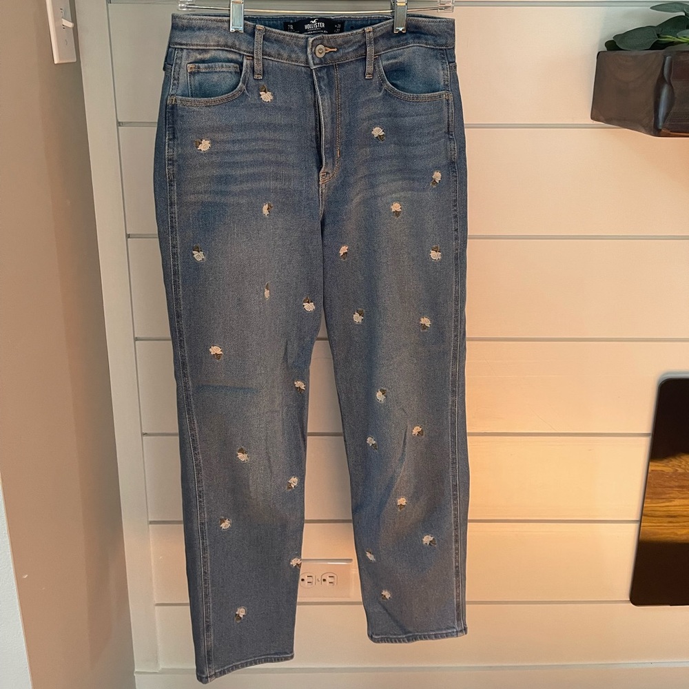 Floral Embroidered Hollister “Ultra High-Rise Mom Jeans”